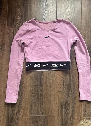 Топ спортивний nike s