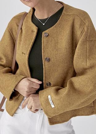 Коротке вовняне пальто