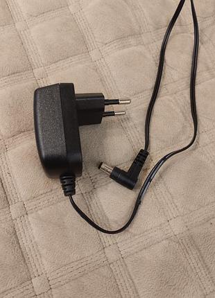 Імпульсний блок живлення d-link model f05w-050100spav.