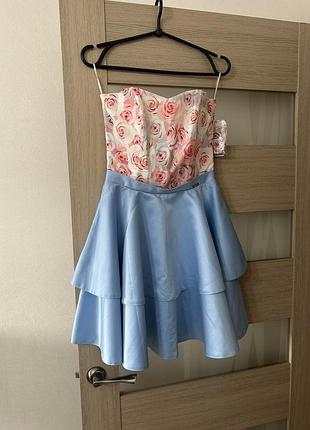 Коротка сукня