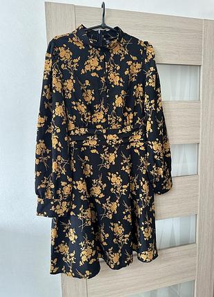 Коротка сукня