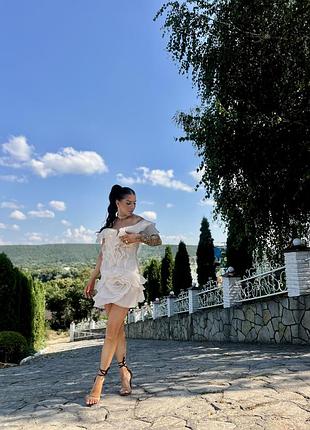 Стильна вечірня бежева сукня , розмір с