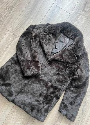 Шуба шоколадного кольору