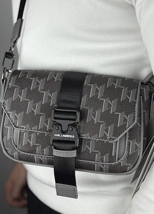 Сумка через плече karl lagerfeld у 2-ох кольорах: чорний, сірий.