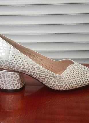 Туфлі жіночі класичні весна-літо!