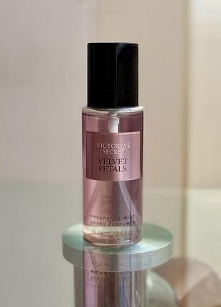 Парфумований міні спрей для тіла victoria’s secret velvet petals