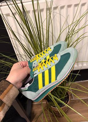 Кросівки adidas