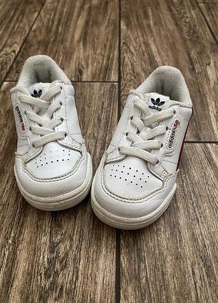 Кросівки adidas для хлопчика 20/21 розмір