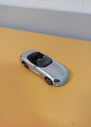 Металева машинка  maisto dodge viper srt-10,