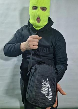 Барсетка nike vertically чорна 3