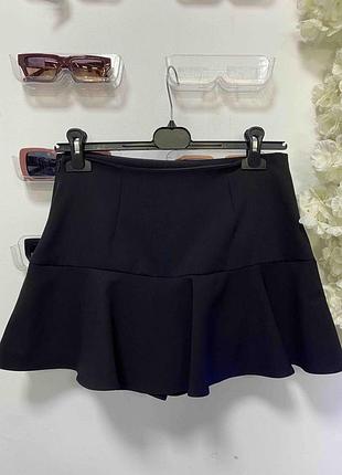Чорна міні спідниця з вшитими шортами zara