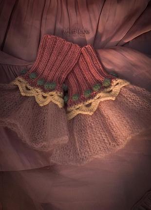 Весняні богемні манжети з ніжної мериносової вовни кольору butter yellow, dusty rose pink та пастельного рожевого мохеру