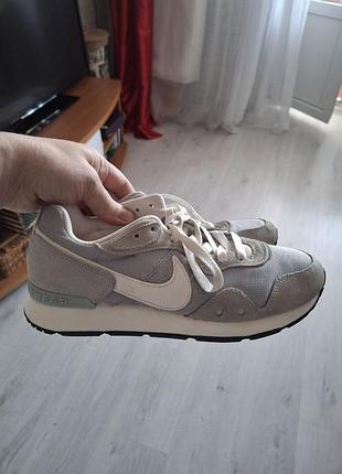 Кросівки nike жіночі, 37-38 р