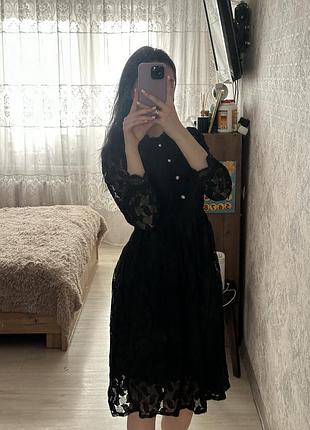 Елегантна сукня з мереживом 🤍