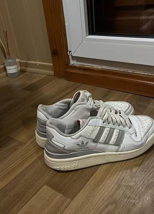 Кросівки adidas