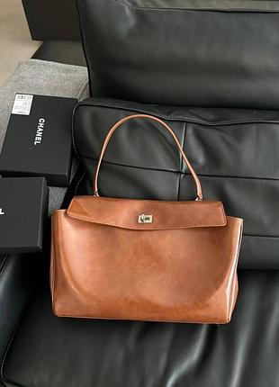 Жіноча шкіряна сумка тоут balenciaga
