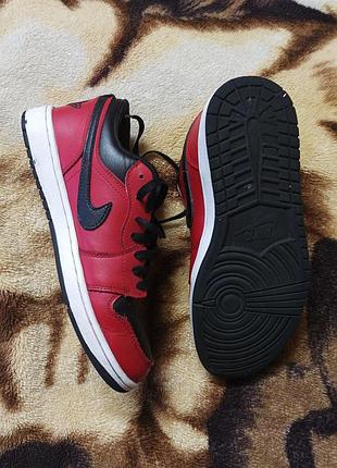 Кросовки nike jordan