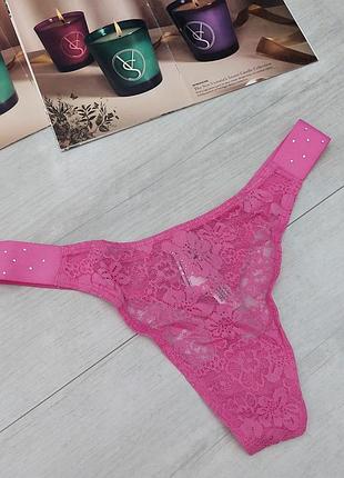 Мереживні трусики з камінцями від victoria's secret, розділ pink, розмір s (на стегна 93 - 97 см)