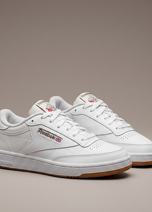 Кроссовки reebok club c 85 "white/gum"артикул: gy7151, размер 38.5, длина стельки 24.5 см,цвет белый,натуральная кожа, страна производитель вьетнам
