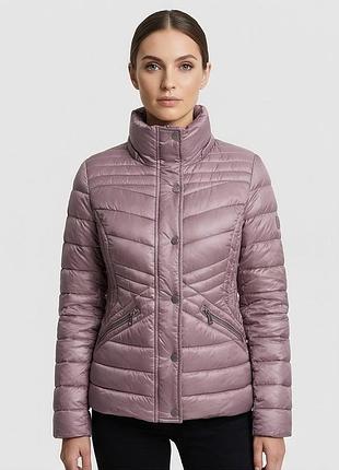 Лилова куртка