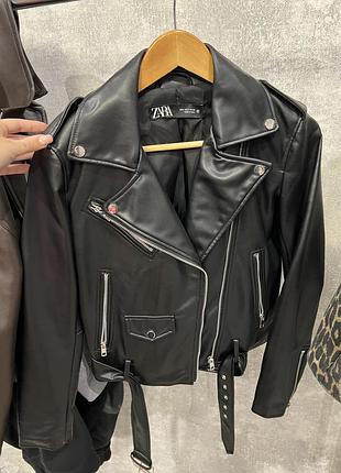 Косуха жіноча zara чорна