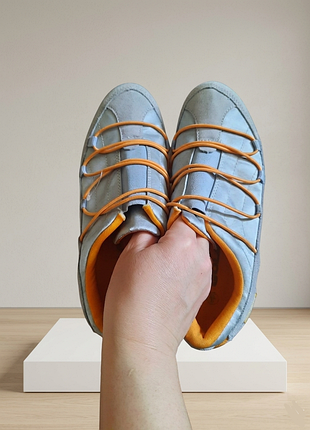 Жіночі нові спортивні туфлі кросівки gola 
замша+атлас
м'які,комфортні як капці
p.38 устілка 25 см
нові