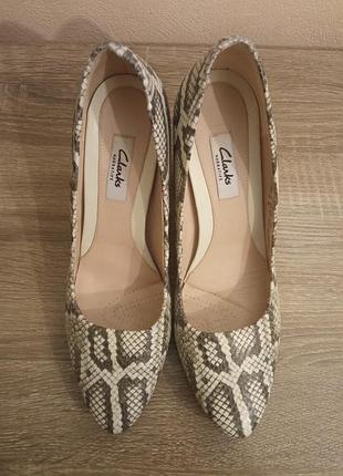 Туфлі clarks зміїна шкіра 39р.