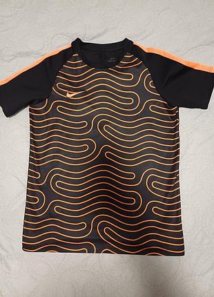 Футболка nike dri-fit,  на зріст 147-158 см