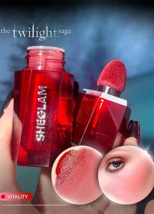 Повна передоплата the twilight saga x sheglam forbidden love liquid blush