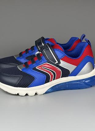 Кросівки geox ciberdron 33, 38 р. з мигаючими вогниками
