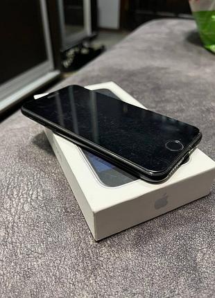 Iphone se 64 gb, 2021 р 2