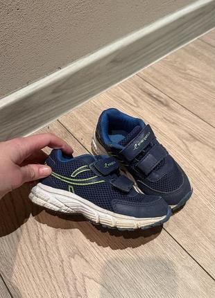 Кросівки дитячі