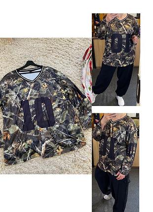 Стильна футболка з  довгим рукавом  в принт ,shein,p.xl-xxl