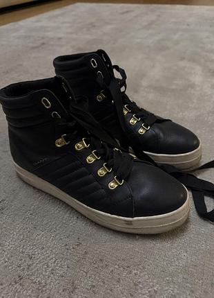 Жіночі кросівки gant