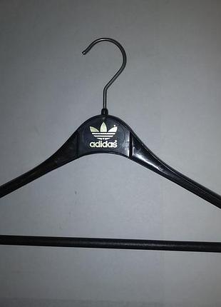 Вешалка adidas
