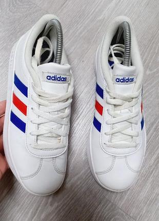 Кроссовки для девочки adidas