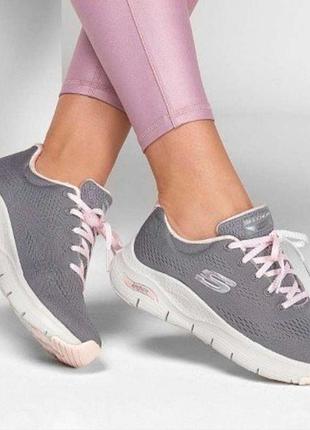 Новые женские кроссовки skechers archfit