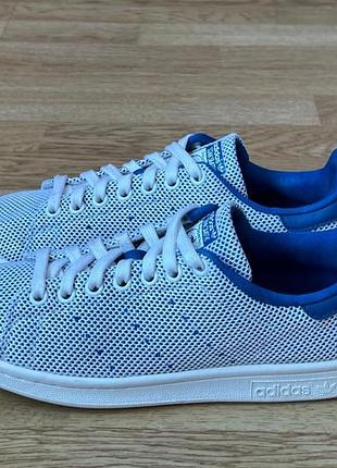 Кросівки adidas оригінал 37,5 розміру в ідеальному стані