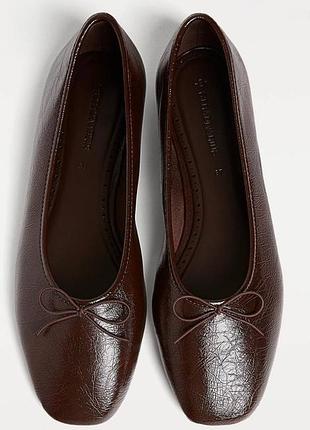 Бордовые балетки stradivarius