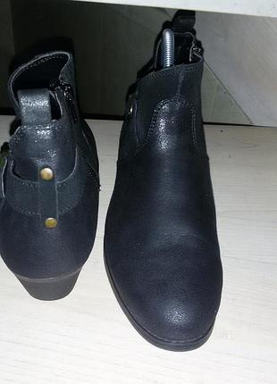 Skechers (usa)-замшеві чорні черевики 41 р. (27,5 см)