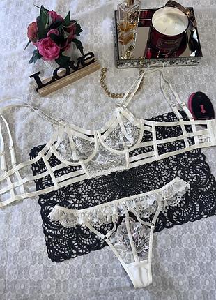 Шикарний комплект hunkemoller private collection