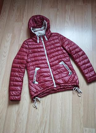 Весенняя курточка разм.s,m