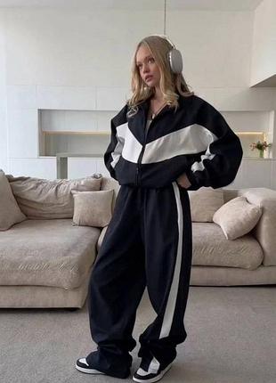 Oversize жіночий спортивний костюм з плащівки