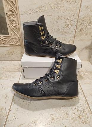 Женские кожаные кроссовки adidas m attitude boot w black g51429