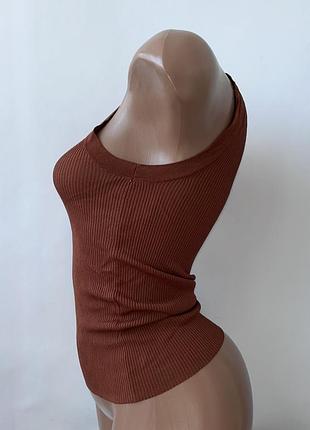 Коричневая майка топ в рубчик zara s-m коричневий топ zara
