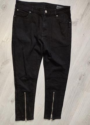 Джинсы мужские