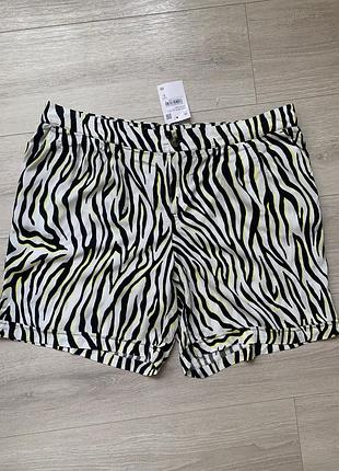 Шорти фірмові з віскози