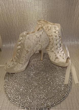 Туфлі жіночі 40 розмір stuart weitzman запалення
