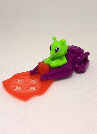 Игрушка kinder surprise looking for the perpetrators 2022 vd138 искать злоумышленников инопланетянин на исследовательском корабле 2