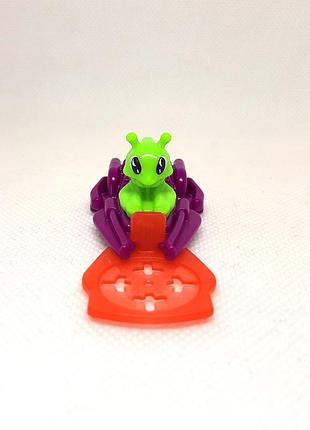 Игрушка kinder surprise looking for the perpetrators 2022 vd138 искать злоумышленников инопланетянин на исследовательском корабле 3
